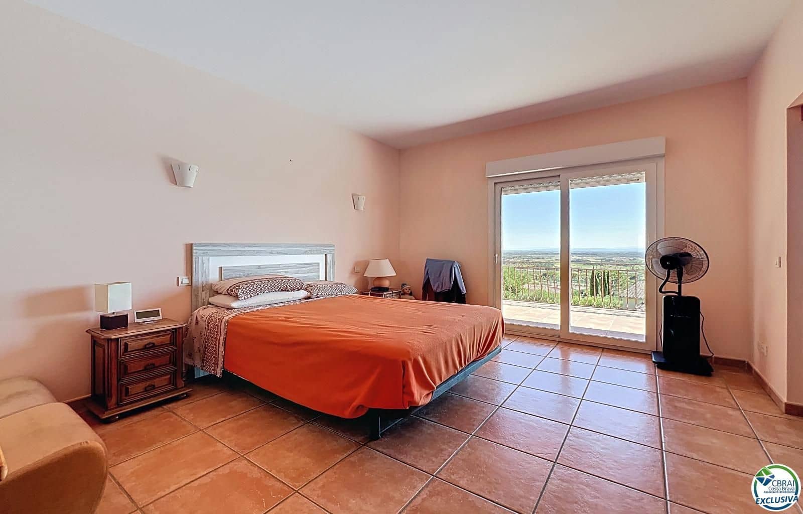 5 bedroom Villa for sale in Pau with pool garage - € 899,000 (Ref: 9103399)