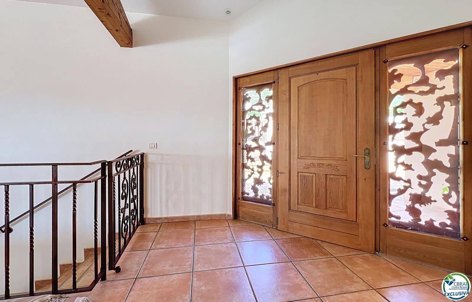 5 bedroom Villa for sale in Pau with pool garage - € 899,000 (Ref: 9103399)