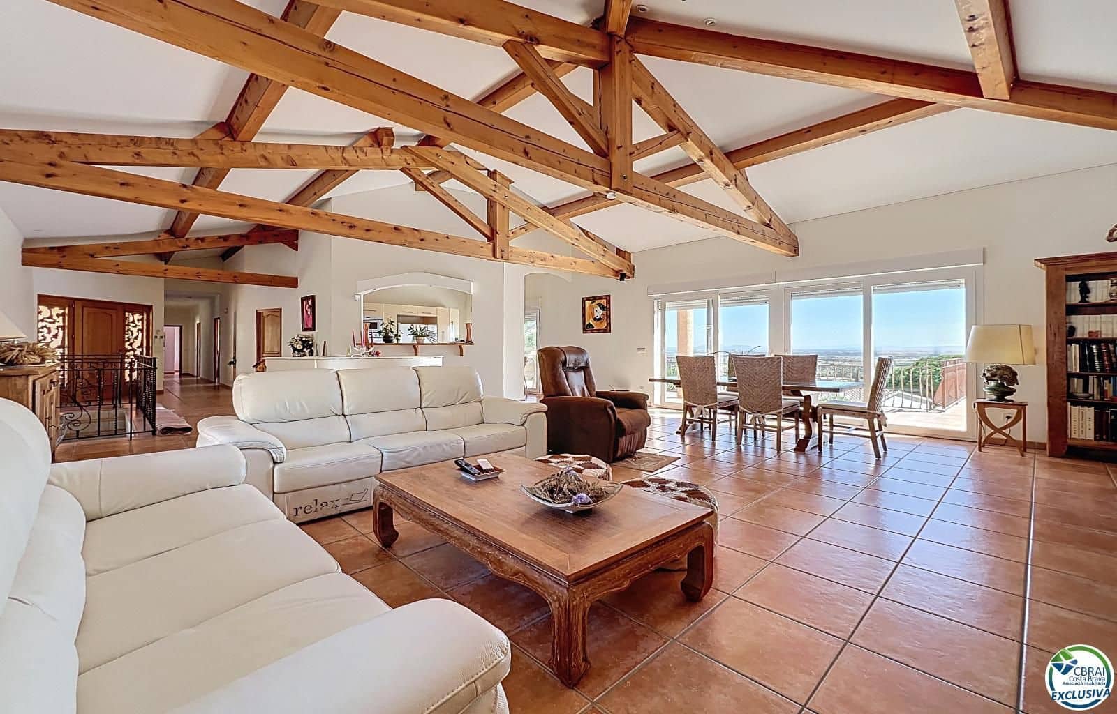 5 bedroom Villa for sale in Pau with pool garage - € 899,000 (Ref: 9103399)