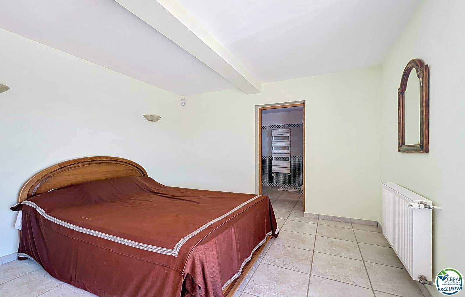 5 bedroom Villa for sale in Pau with pool garage - € 899,000 (Ref: 9103399)