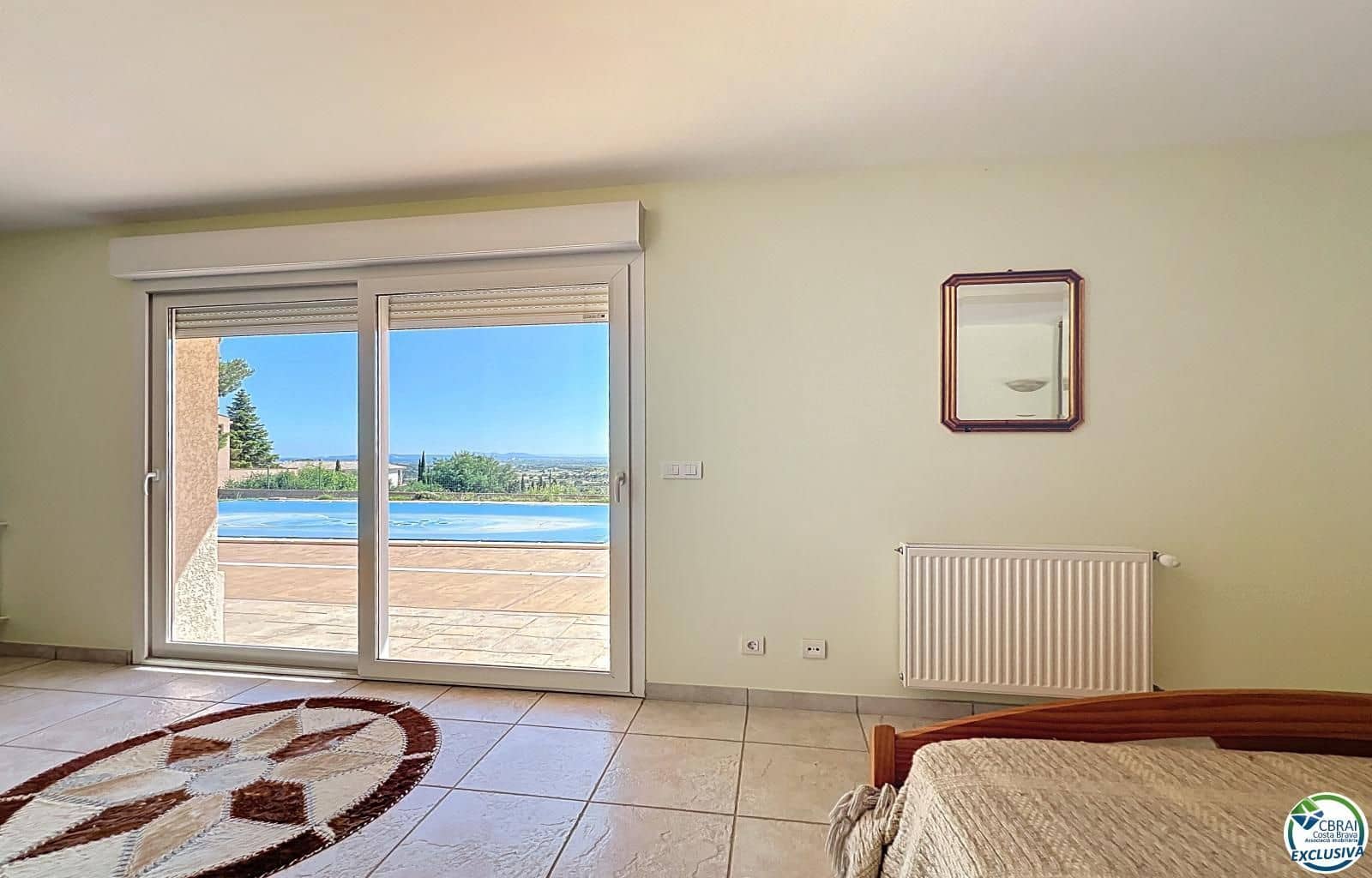 5 bedroom Villa for sale in Pau with pool garage - € 899,000 (Ref: 9103399)