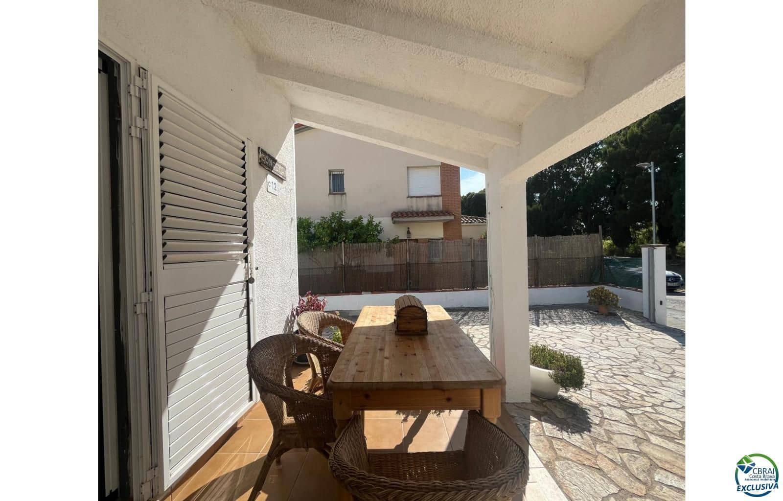 3 Zimmer Villa zu verkaufen in Roses mit Garage - 340.000 € (Ref: 9110820)