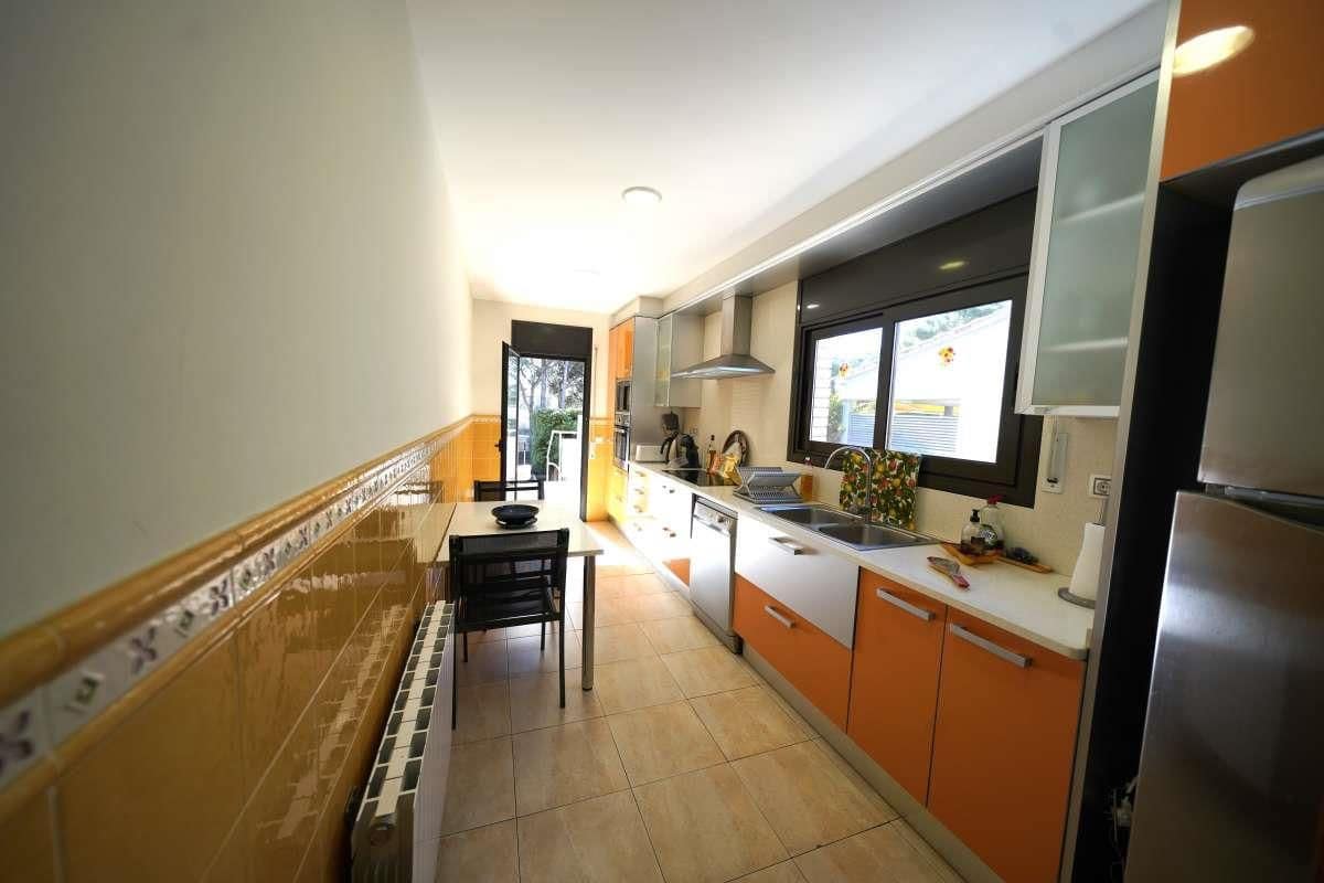 4 sypialnia Willa na sprzedaż w Roses - 500 000 € (Ref: 9110822)