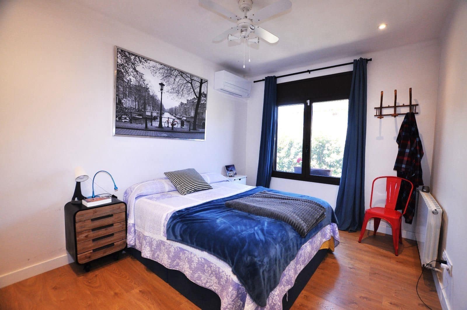 4 bedroom Villa for sale in Sant Pere Pescador with garage - € 498,000 (Ref: 9144071)