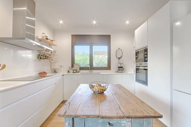 4 chambre Villa/Maison à vendre à Sant Pere Pescador avec garage - 498 000 € (Ref: 9144071)