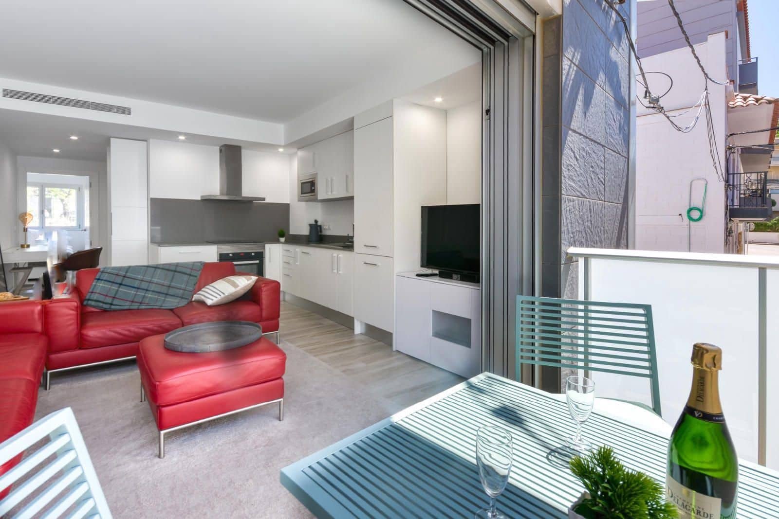 2 bedroom Flat for sale in Roses with garage - € 205,000 (Ref: 9146014)