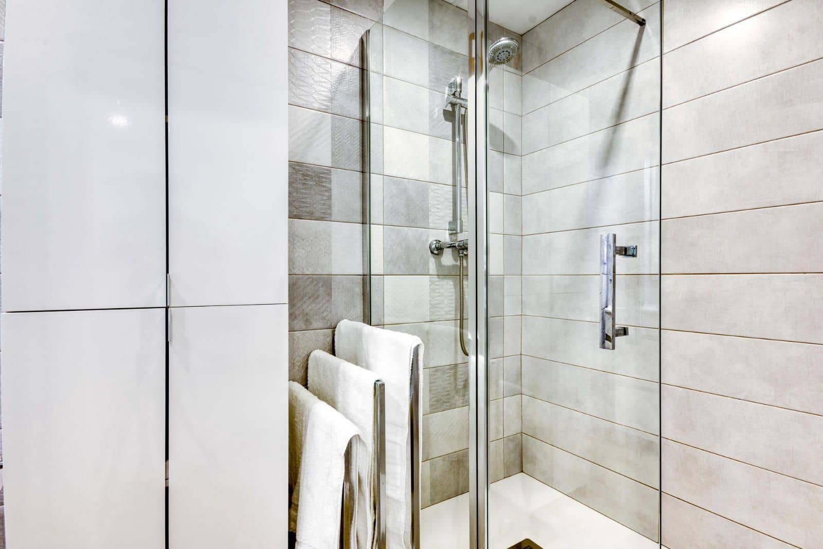 2 bedroom Flat for sale in Roses with garage - € 205,000 (Ref: 9146014)