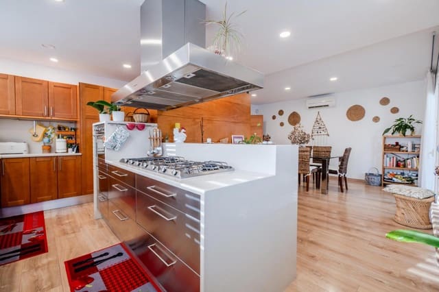 4 Zimmer Wohnung zu verkaufen in Salt mit Garage - 475.000 € (Ref: 9163166)