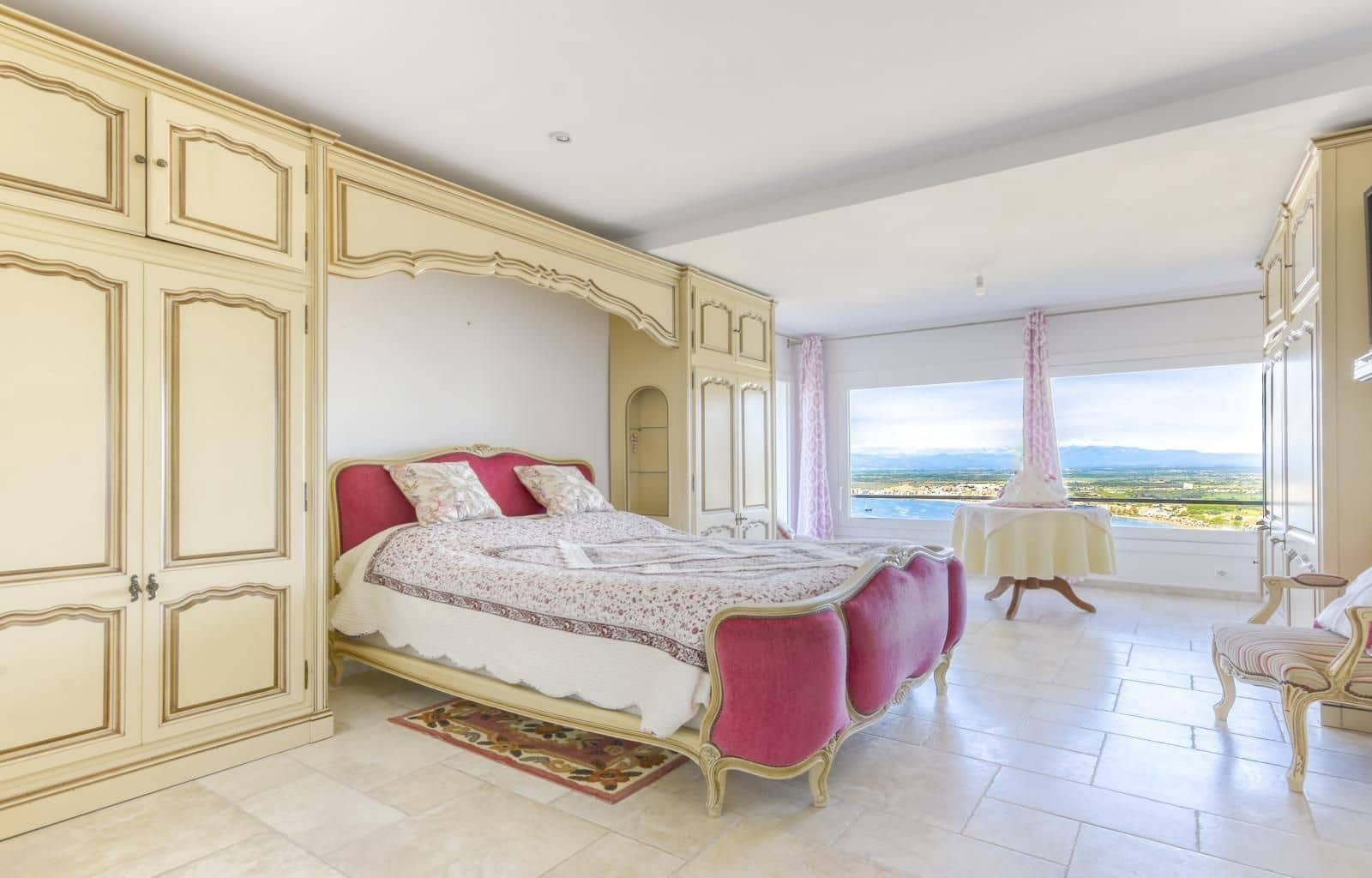 5 soverom Villa til salgs i Roses med svømmebasseng garasje - € 945 000 (Ref: 9164241)