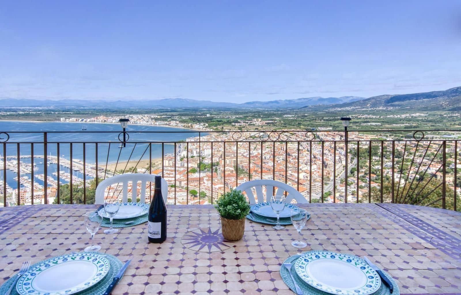 5 soverom Villa til salgs i Roses med svømmebasseng garasje - € 945 000 (Ref: 9164241)