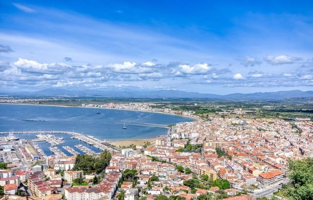 5 soverom Villa til salgs i Roses med svømmebasseng garasje - € 945 000 (Ref: 9164241)