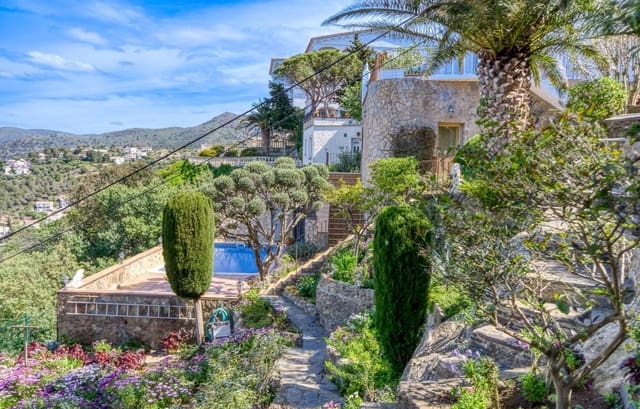 5 soverom Villa til salgs i Roses med svømmebasseng garasje - € 945 000 (Ref: 9164241)