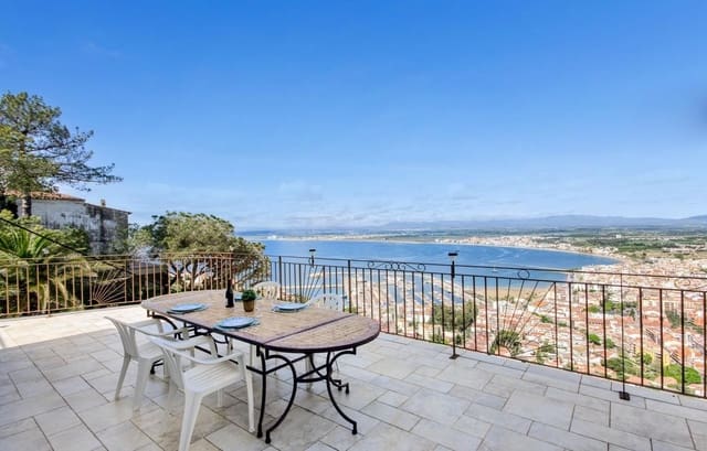 5 soverom Villa til salgs i Roses med svømmebasseng garasje - € 945 000 (Ref: 9164241)