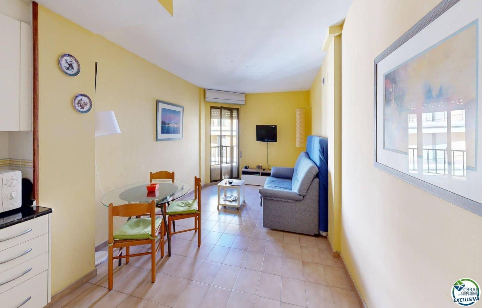 Flat for sale in Roses - € 110,000 (Ref: 9166548)