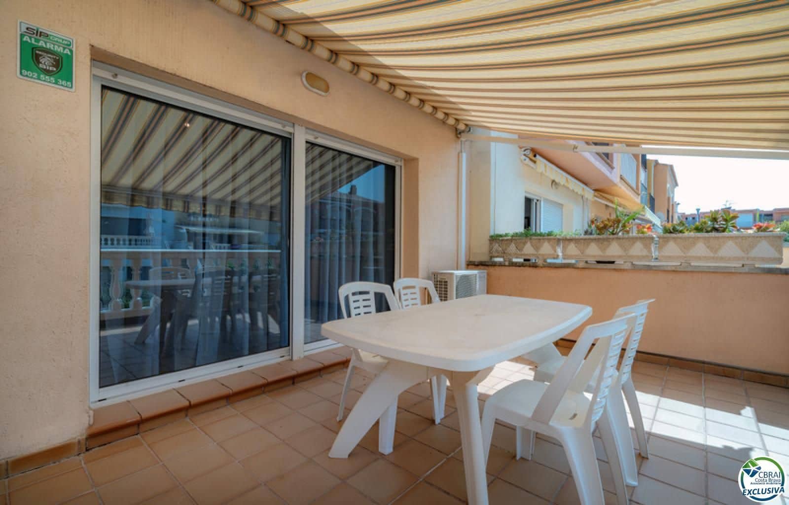 3 sovrum Hus till salu i Empuriabrava med pool garage - 349 000 € (Ref: 9166549)