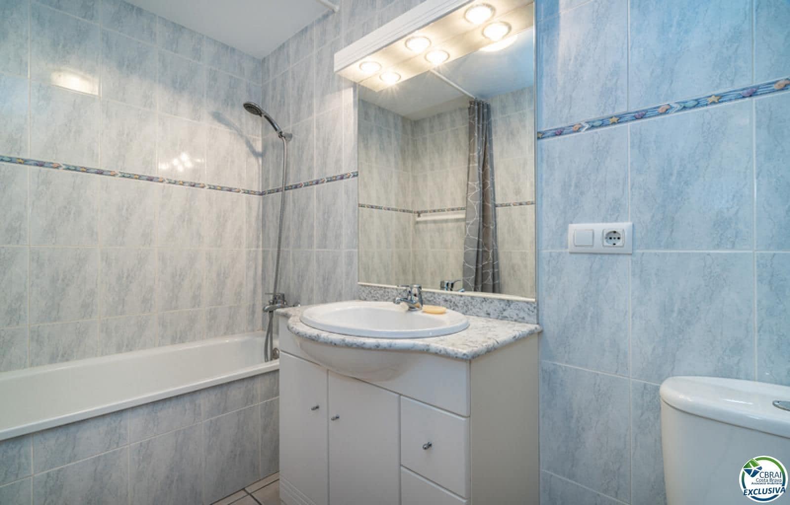 3 sovrum Hus till salu i Empuriabrava med pool garage - 349 000 € (Ref: 9166549)