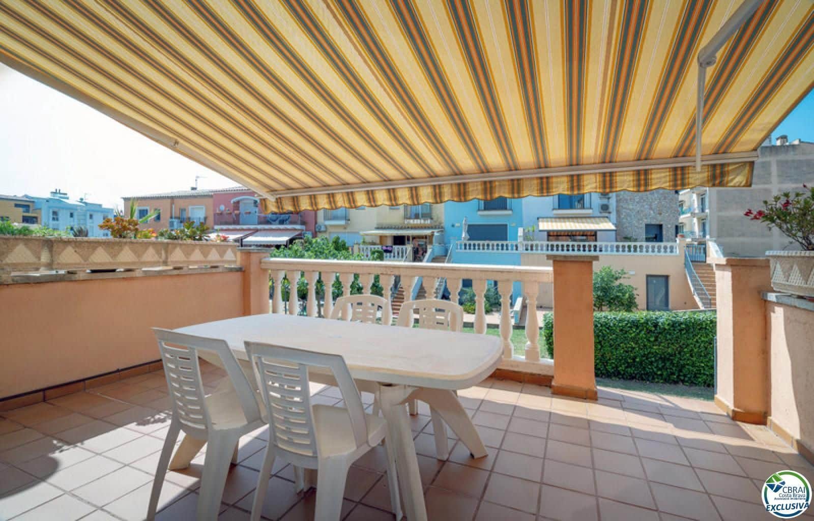 3 sovrum Hus till salu i Empuriabrava med pool garage - 349 000 € (Ref: 9166549)