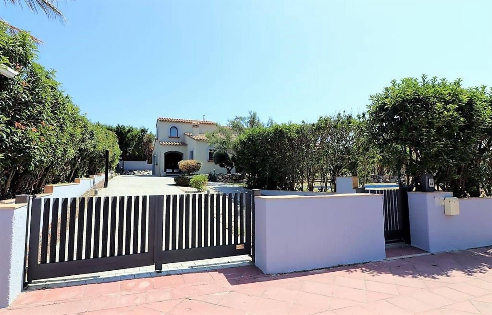 4 sypialnia Willa na sprzedaż w Peralada z basenem garażem - 950 000 € (Ref: 9189792)