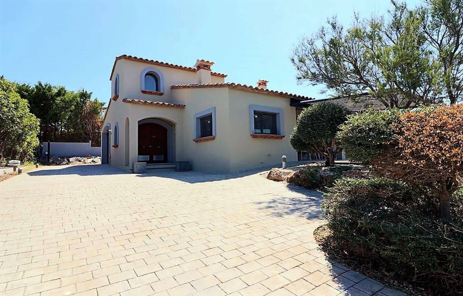 4 sypialnia Willa na sprzedaż w Peralada z basenem garażem - 950 000 € (Ref: 9189792)