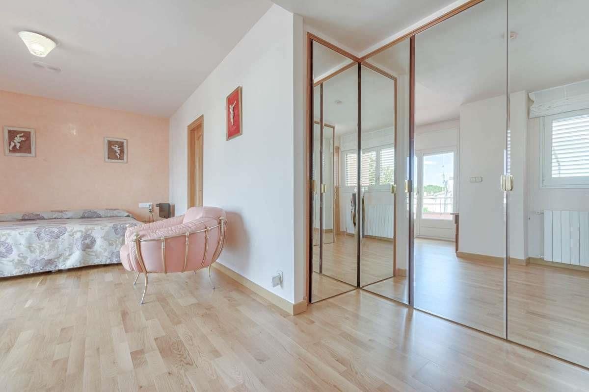 4 sypialnia Willa na sprzedaż w Roses z garażem - 635 000 € (Ref: 9189793)