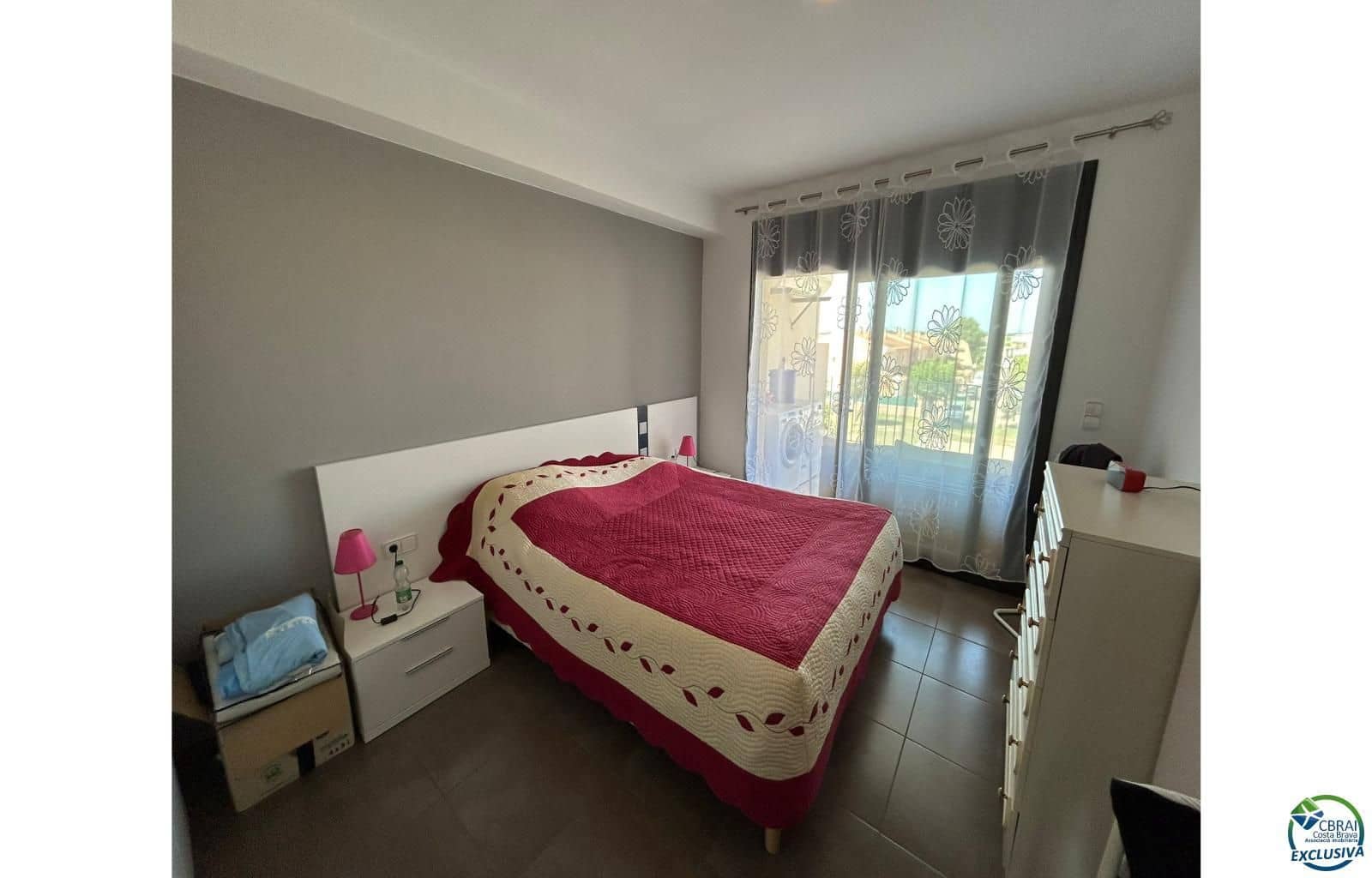 3 soverom Leilighet til salgs i Empuriabrava med garasje - € 215 000 (Ref: 9189794)