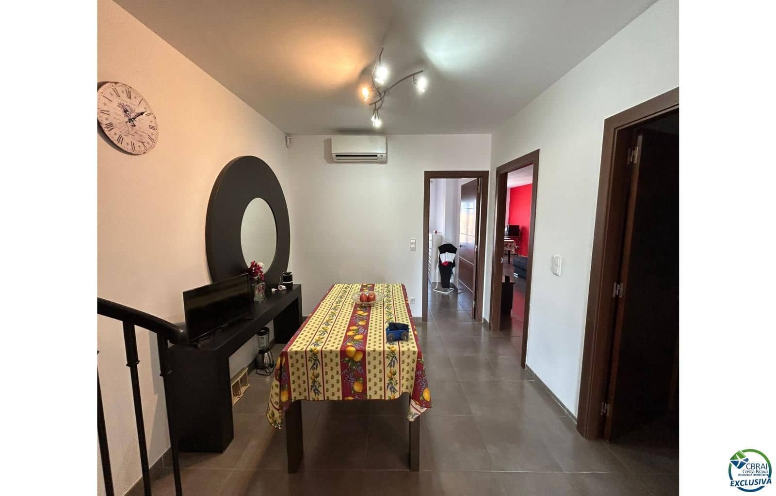 3 soverom Leilighet til salgs i Empuriabrava med garasje - € 215 000 (Ref: 9189794)