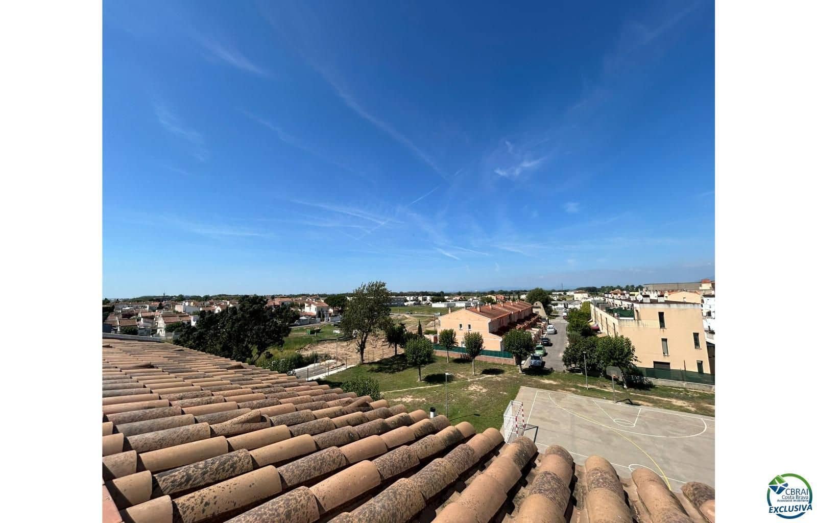 3 soverom Leilighet til salgs i Empuriabrava med garasje - € 215 000 (Ref: 9189794)