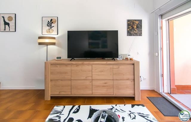 2 chambre Appartement à vendre à Empuriabrava, Castelló d'Empúries avec piscine garage - 225 000 € (Ref: 9189795)