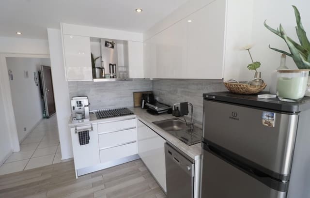 3 soveværelse Lejlighed til salg i Santa Margarida, Roses med garage - € 176.000 (Ref: 9190200)