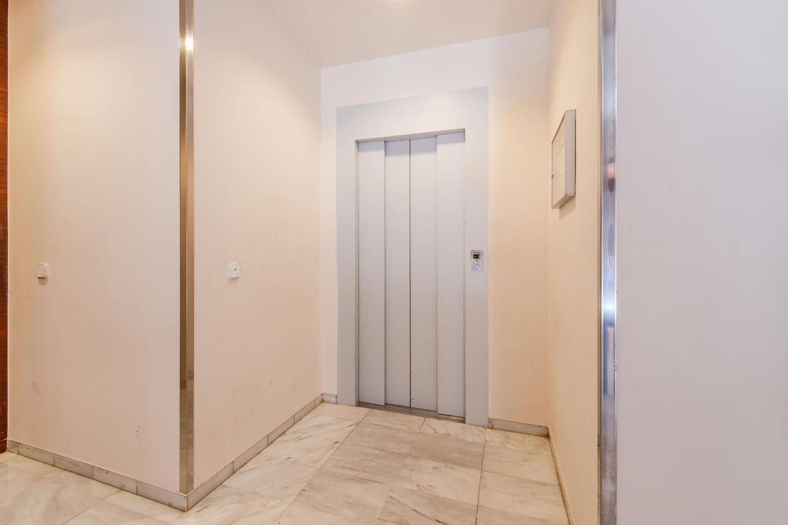 4 sypialnia Mieszkanie na sprzedaż w Miasto Girona - 484 000 € (Ref: 9193044)