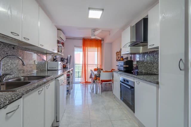 4 sypialnia Mieszkanie na sprzedaż w Miasto Girona - 484 000 € (Ref: 9193044)
