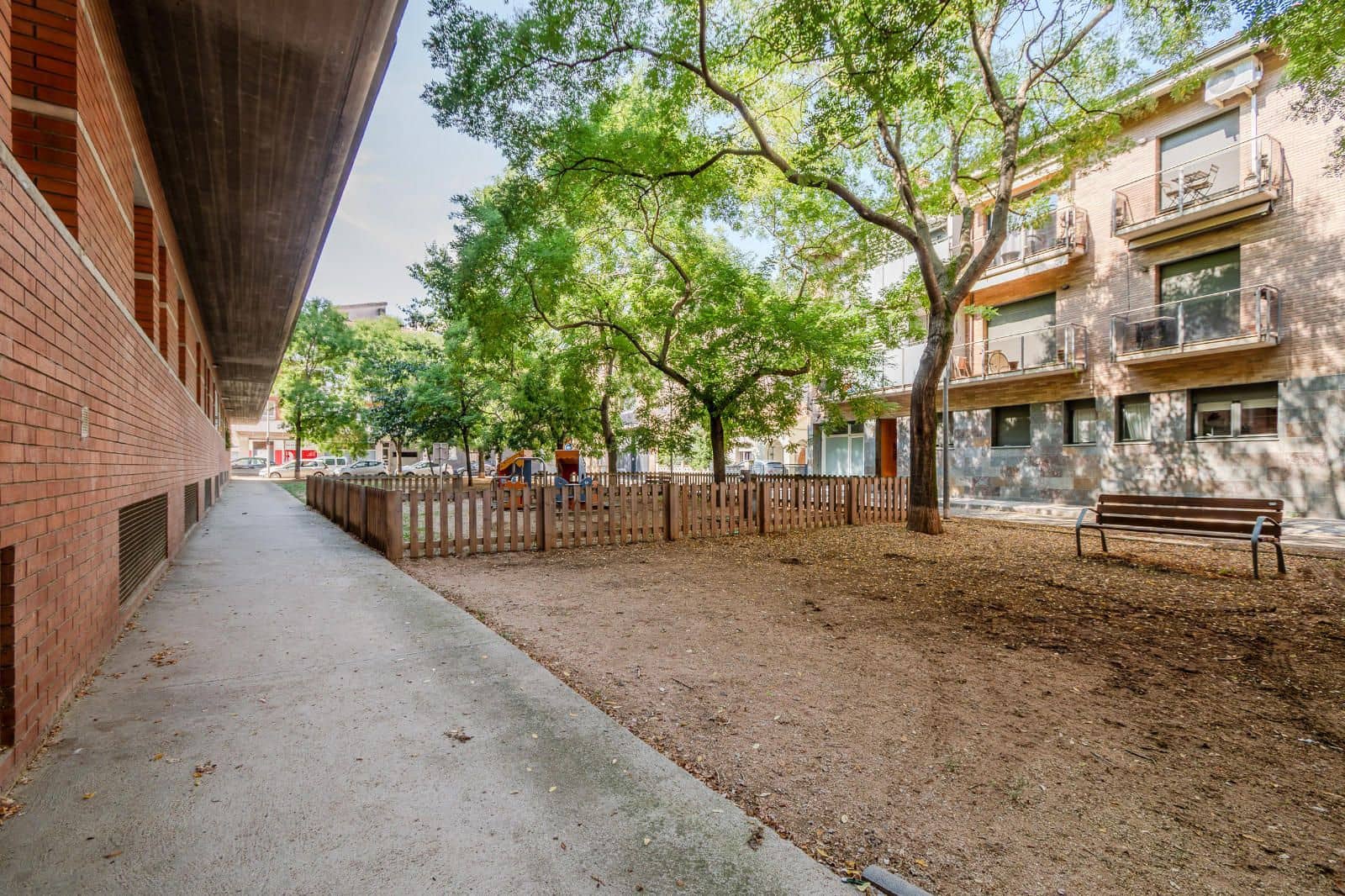 4 sypialnia Mieszkanie na sprzedaż w Miasto Girona - 484 000 € (Ref: 9193044)