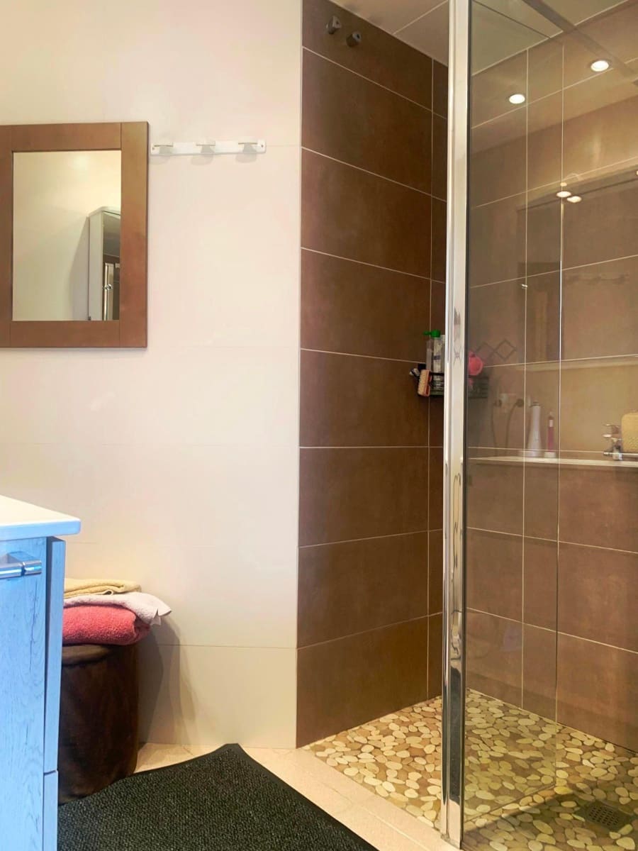 2 bedroom Flat for sale in Roses - € 287,000 (Ref: 9203271)