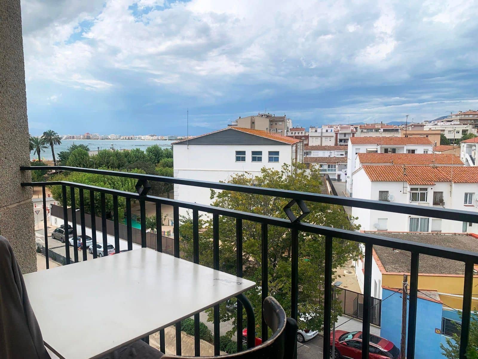 2 bedroom Flat for sale in Roses - € 287,000 (Ref: 9203271)