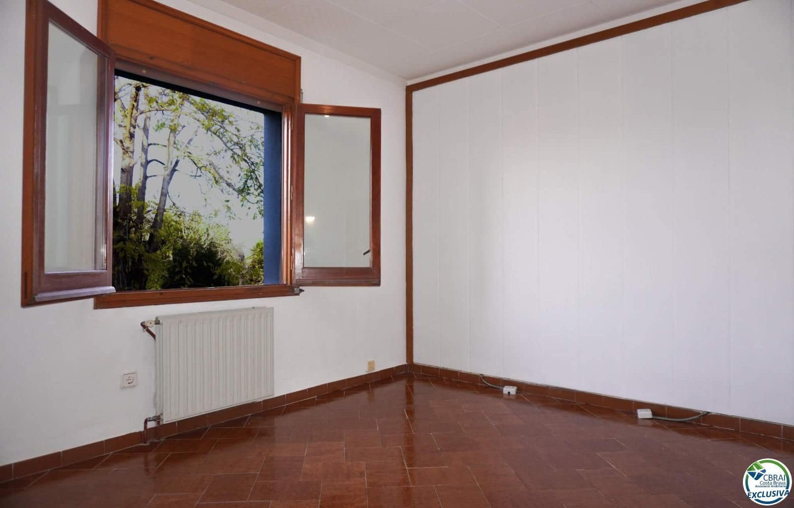 4 chambre Villa/Maison à vendre à Vila-sacra avec garage - 280 000 € (Ref: 9208669)