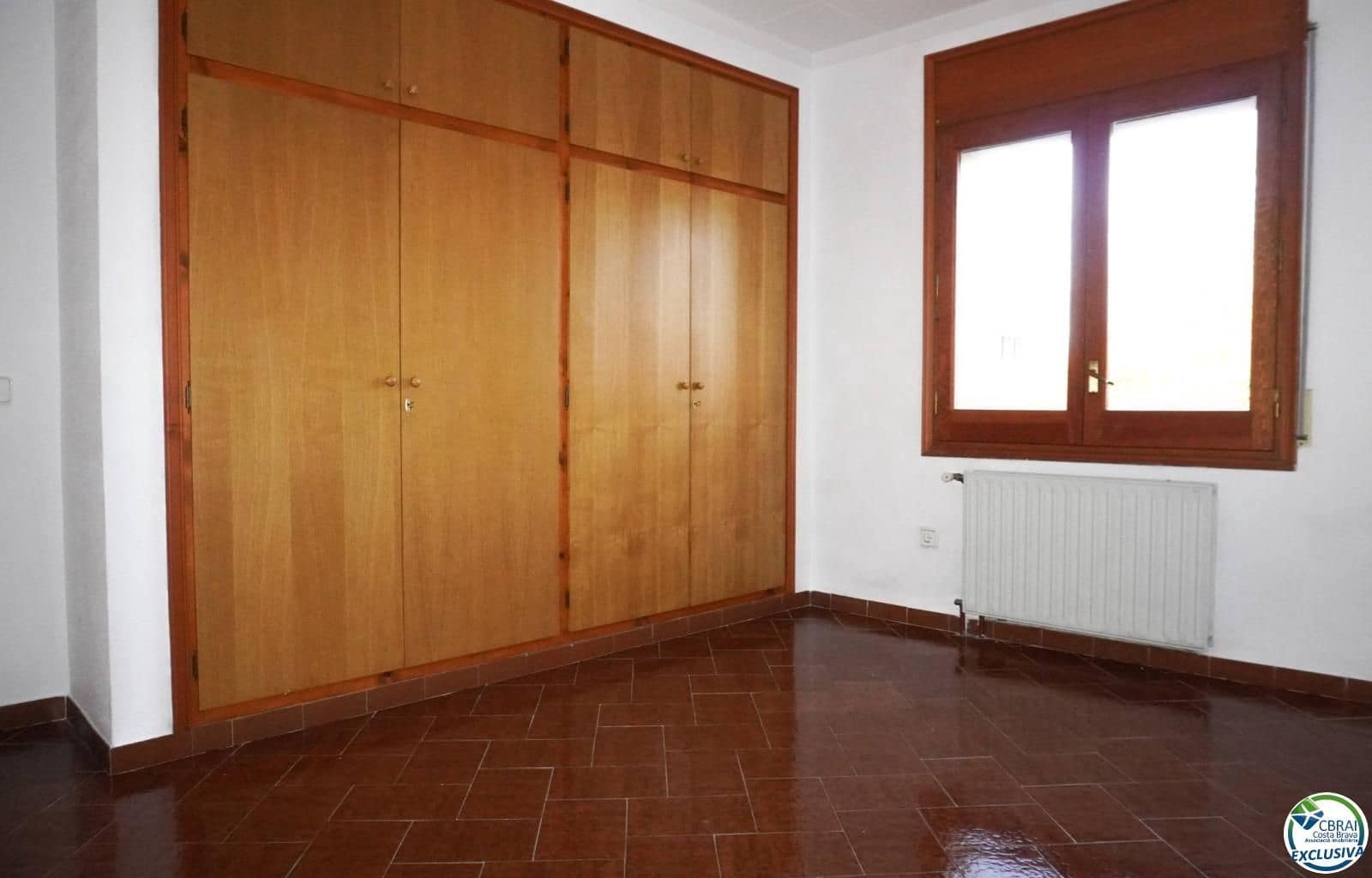 4 chambre Villa/Maison à vendre à Vila-sacra avec garage - 280 000 € (Ref: 9208669)