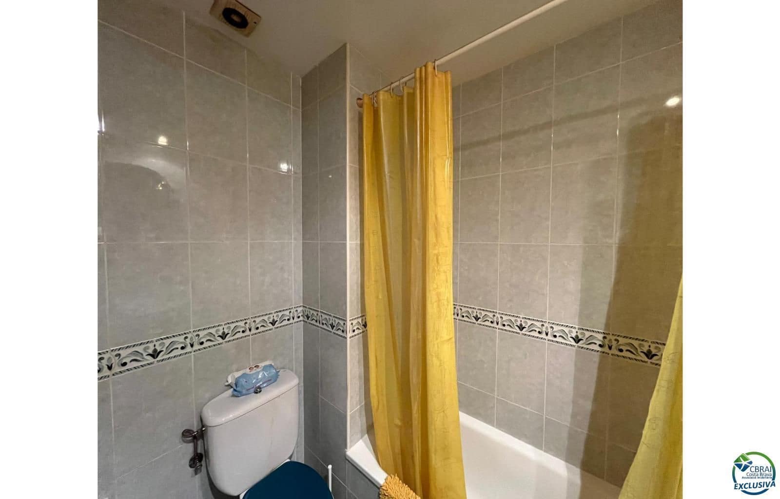 Piso de 4 habitaciones en Figueres en venta con garaje - 275.000 € (Ref: 9210414)