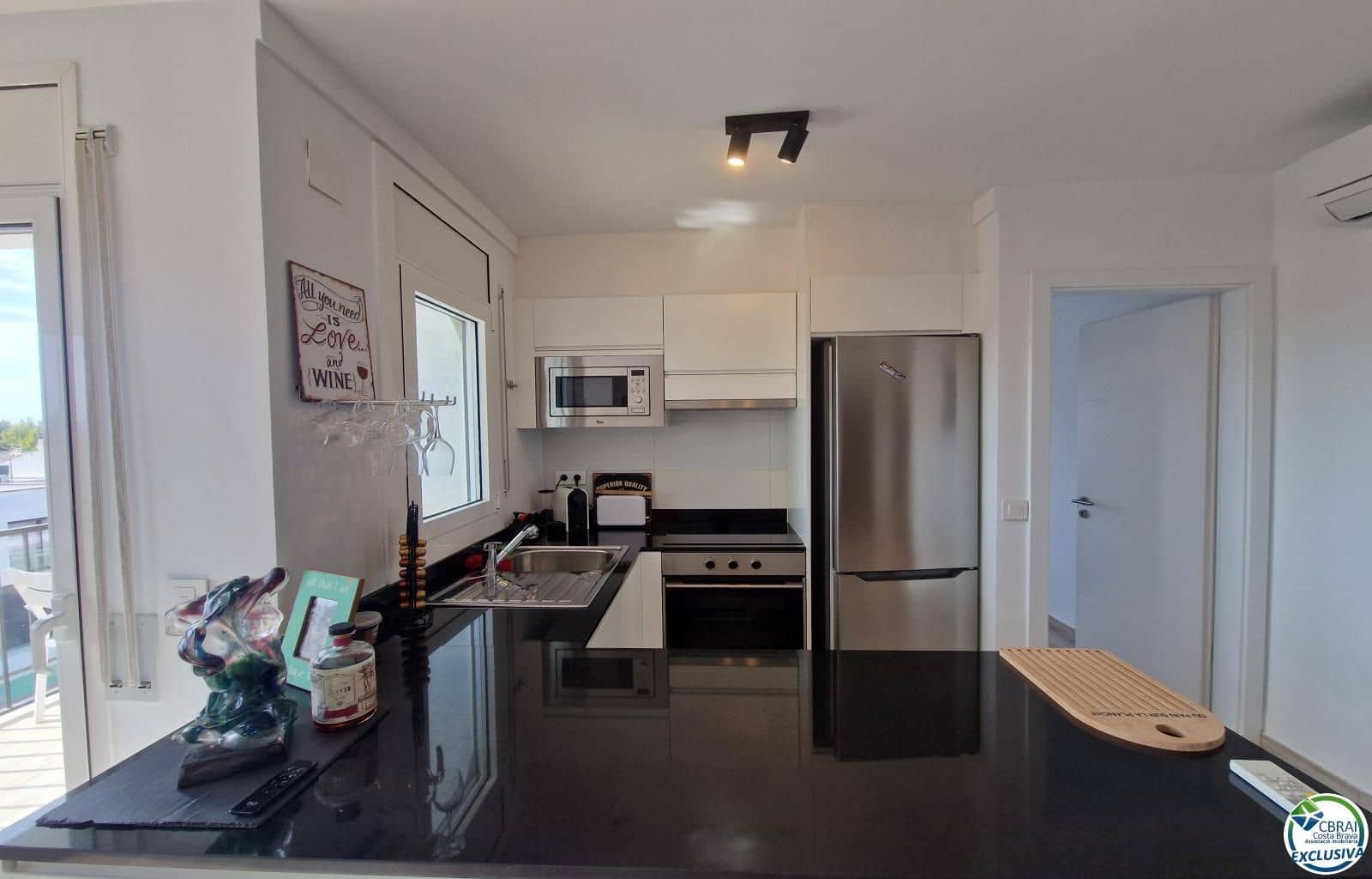 2 makuuhuone Asunto myytävänä paikassa Empuriabrava mukana 
autotalli - 299 000 € (Ref: 9216054)