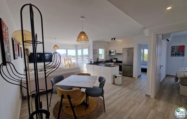 2 soveværelse Lejlighed til salg i Empuriabrava, Castelló d'Empúries med garage - € 299.000 (Ref: 9216054)