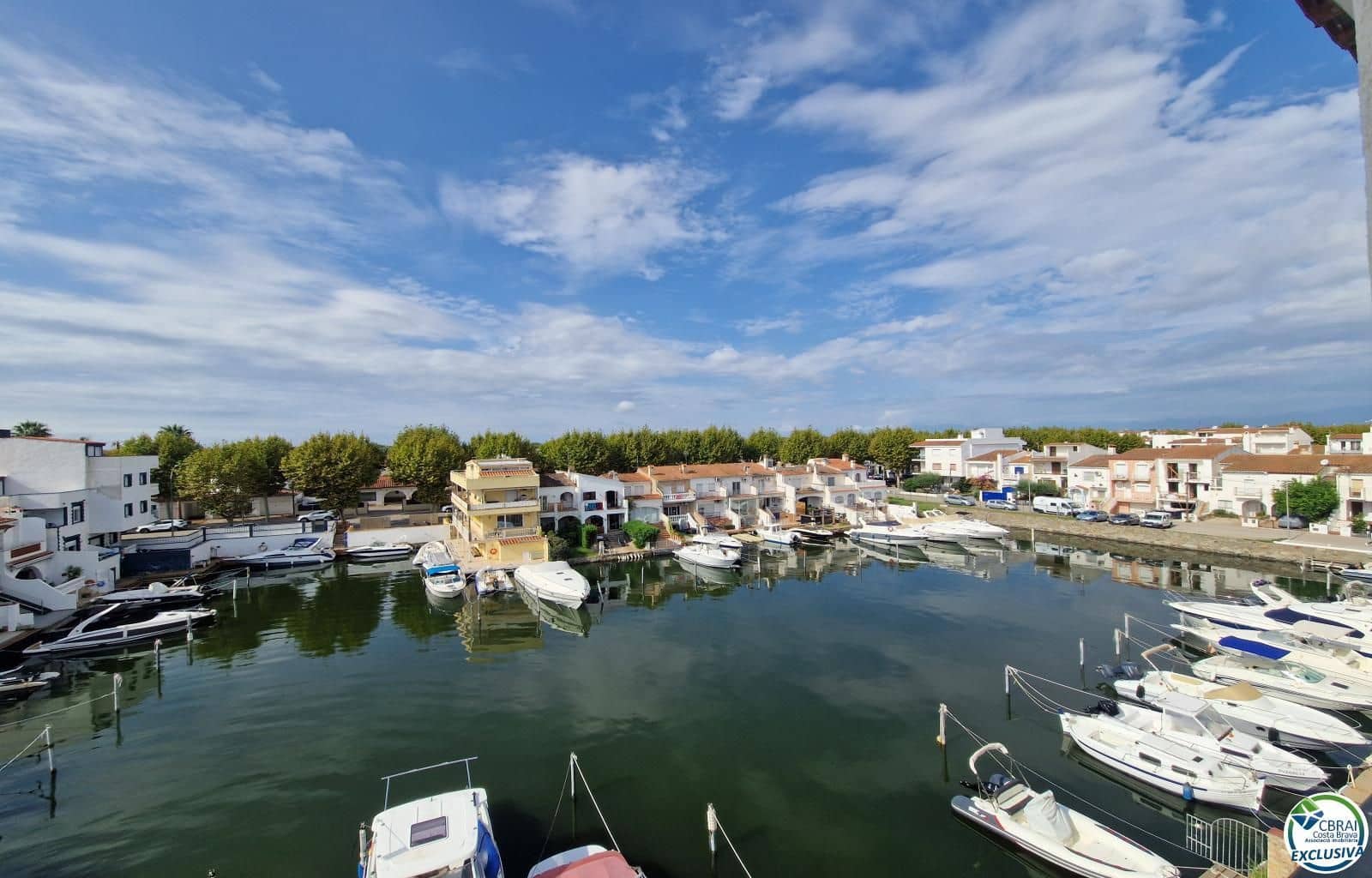 2 makuuhuone Asunto myytävänä paikassa Empuriabrava mukana 
autotalli - 299 000 € (Ref: 9216054)