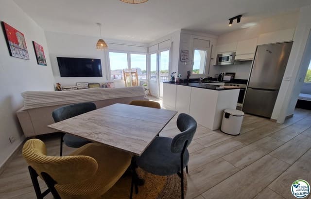 2 soveværelse Lejlighed til salg i Empuriabrava, Castelló d'Empúries med garage - € 299.000 (Ref: 9216054)