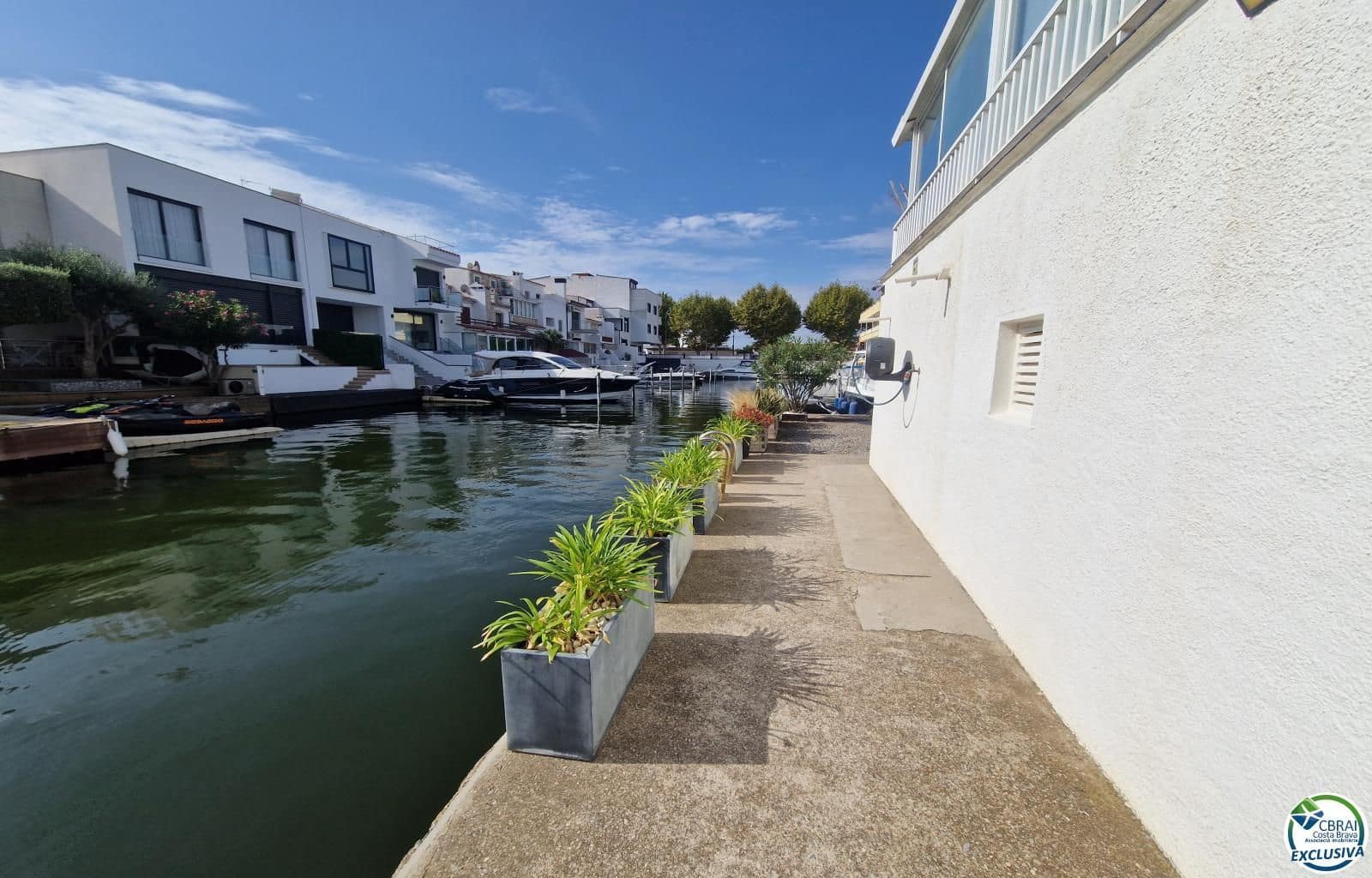 2 makuuhuone Asunto myytävänä paikassa Empuriabrava mukana 
autotalli - 299 000 € (Ref: 9216054)