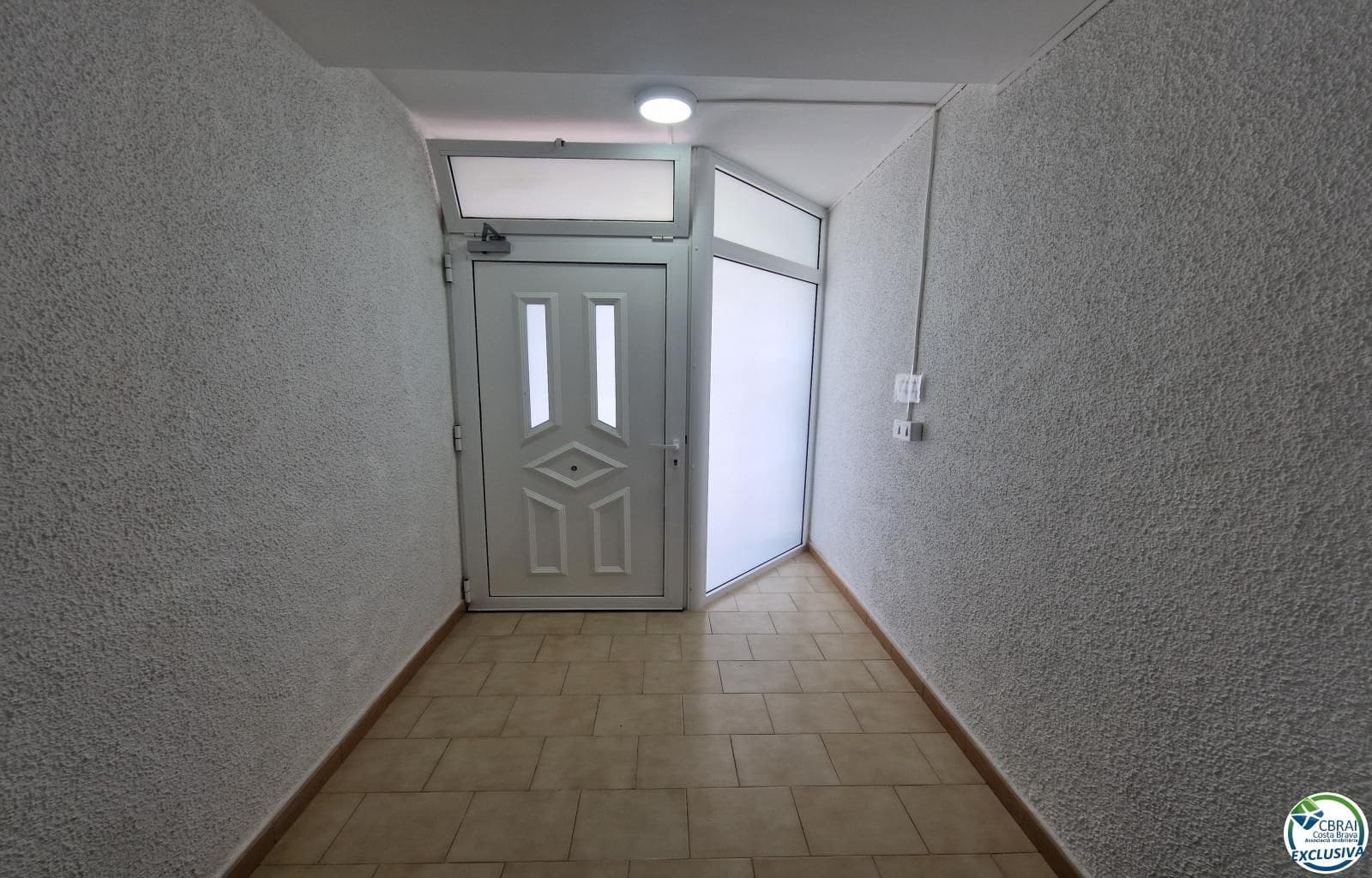 2 makuuhuone Asunto myytävänä paikassa Empuriabrava mukana 
autotalli - 299 000 € (Ref: 9216054)