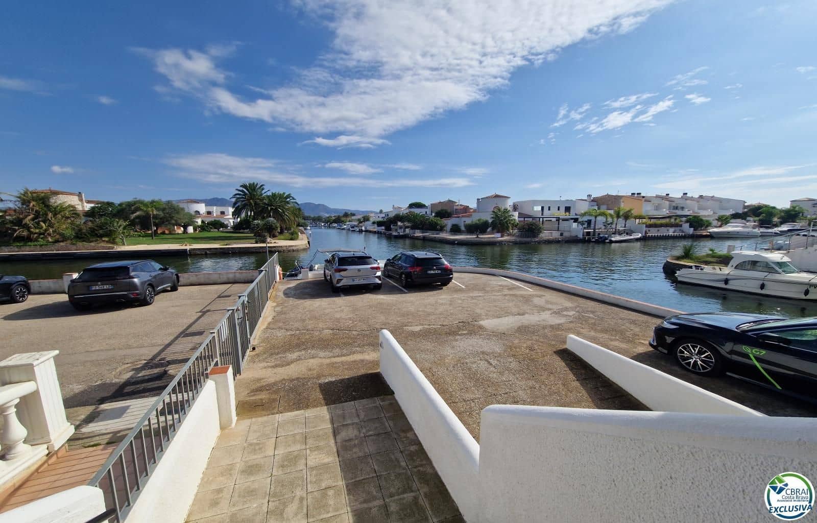 2 makuuhuone Asunto myytävänä paikassa Empuriabrava mukana 
autotalli - 299 000 € (Ref: 9216054)