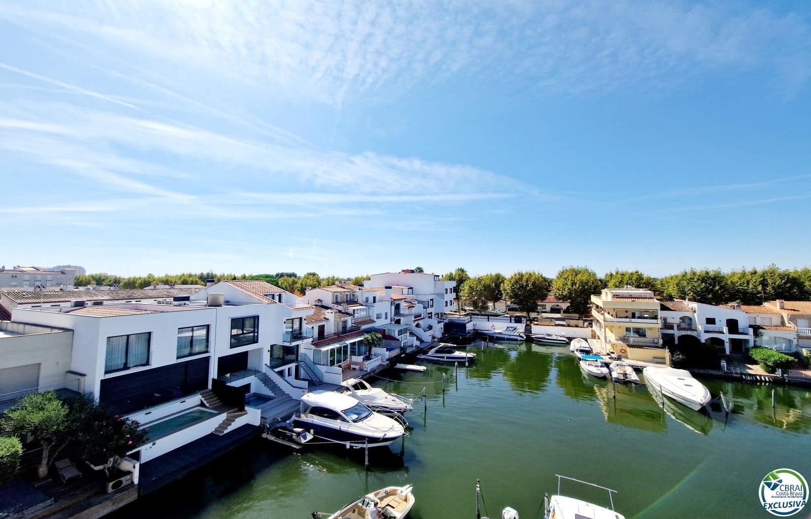 2 soveværelse Lejlighed til salg i Empuriabrava med garage - € 299.000 (Ref: 9216054)