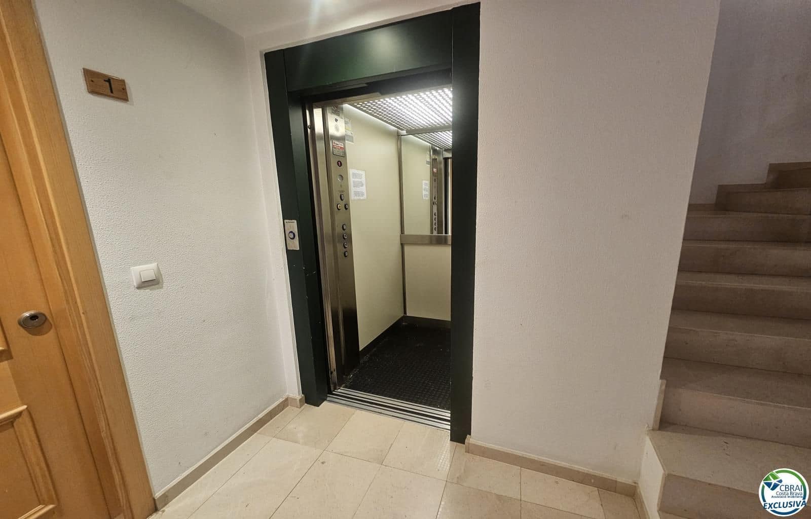 2 soverom Leilighet til salgs i Empuriabrava med garasje - € 219 000 (Ref: 9228054)