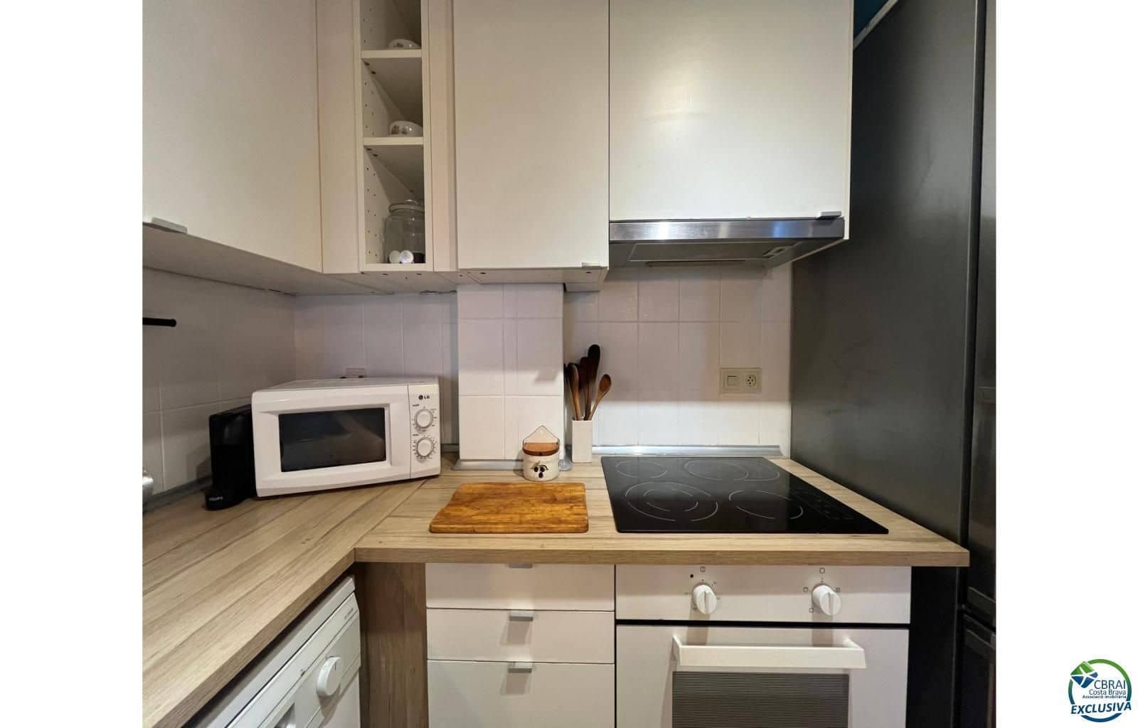 2 bedroom Flat for sale in Empuriabrava - € 180,000 (Ref: 9267648)