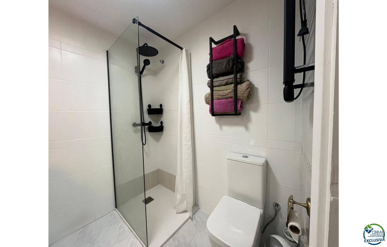 2 bedroom Flat for sale in Empuriabrava - € 180,000 (Ref: 9267648)