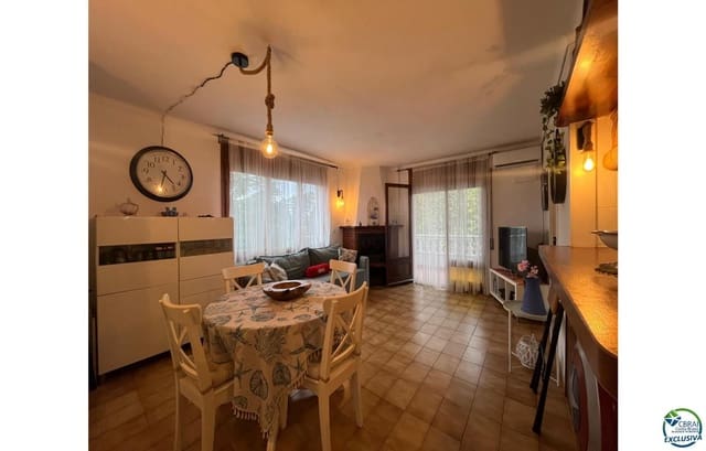 2 makuuhuone Asunto myytävänä paikassa Empuriabrava, Castelló d'Empúries - 180 000 € (Ref: 9267648)