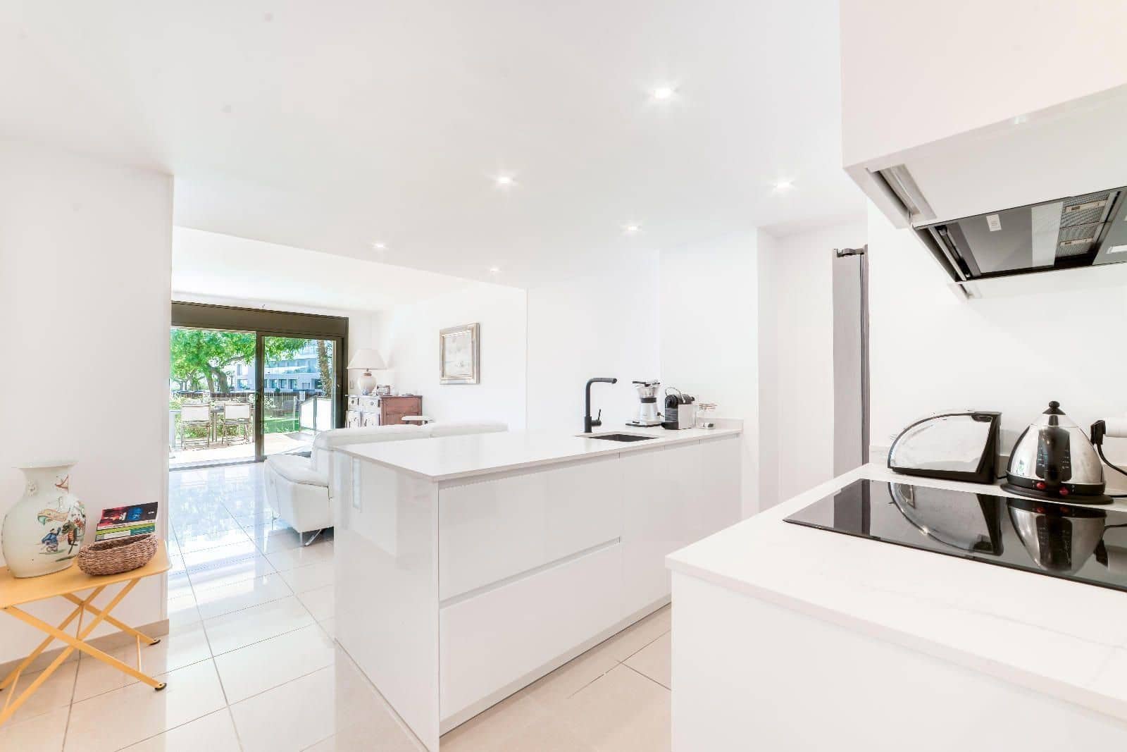 2 soveværelse Lejlighed til salg i Roses med swimmingpool garage - € 480.000 (Ref: 9267649)